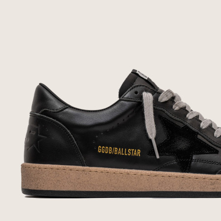 Golden Goose Ball Star / Черные / черная звезда муж