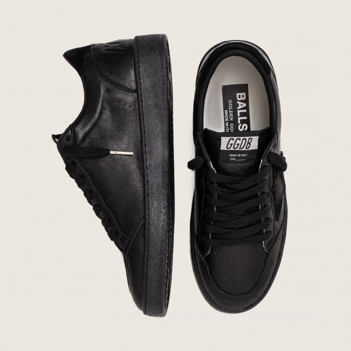 Golden Goose Ball Star / Черные / черная подошва муж