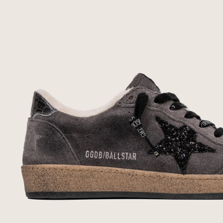 Зимние Golden Goose Ball Star / Замша серая / черная звезда